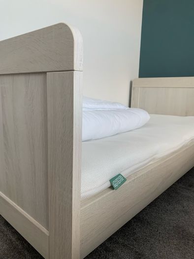 Mamas and Papas cot bed, mattress and drawers