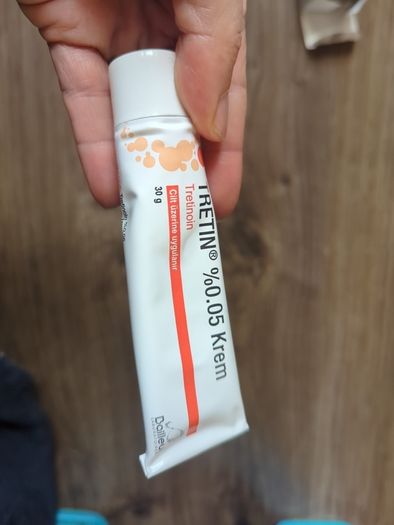 tretinoin 0.05%