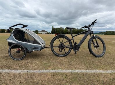 Specialized Vado electric bike & Qeridoo Kidgoo trailer