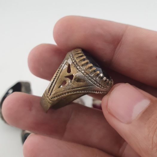 Antique Style Ring Collection 15 Mixed Brass, Glass & Stone Rings