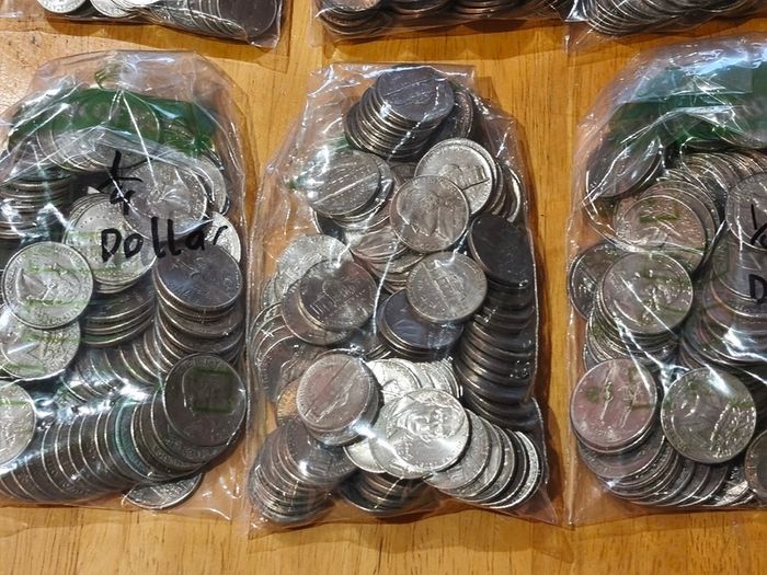 Bulk US Coins 2.9KG Mixed Lot of over 750 Coins Circulated