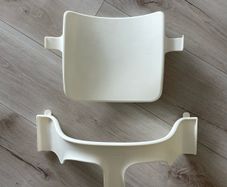 tripp trapp baby seat (white)
