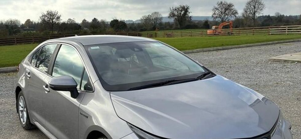 Toyota Corolla 1.8 Petrol Hybrid Luna Auto
