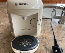 Like New - Bosch Tassimo Coffee Maker - Can Deliver
