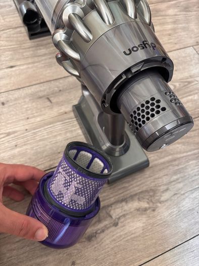 Dyson V11 Absolute