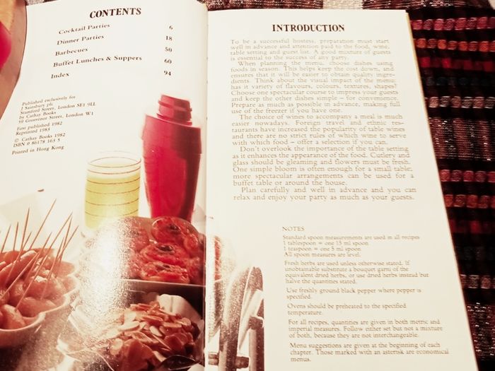 1982. The Sainsbury Book Of Entertaining.