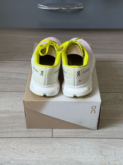 On Cloud 6 Push Women Trainers EU 37.5, UK 4.5