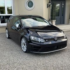 Volkswagen Golf -2 Door-Deep Black Pearl Metallic