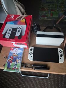 Nintendo switch oled + Game
