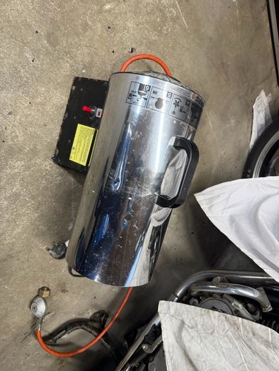 Gas heater for garage