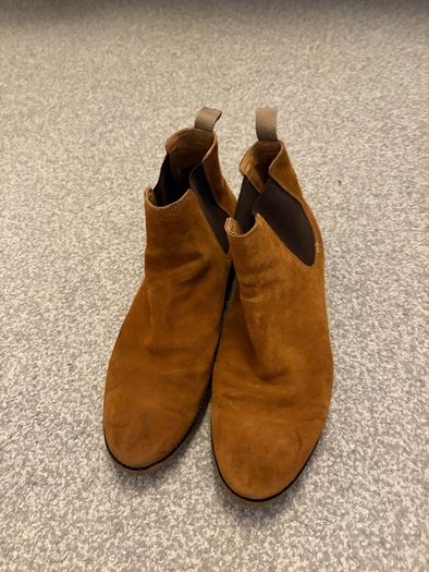Mens shoes