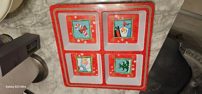 Christmas dishes, place mats & dip/snacks tray