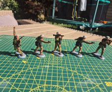 toy soldiers
