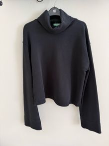 womans Benetton jumper size medium