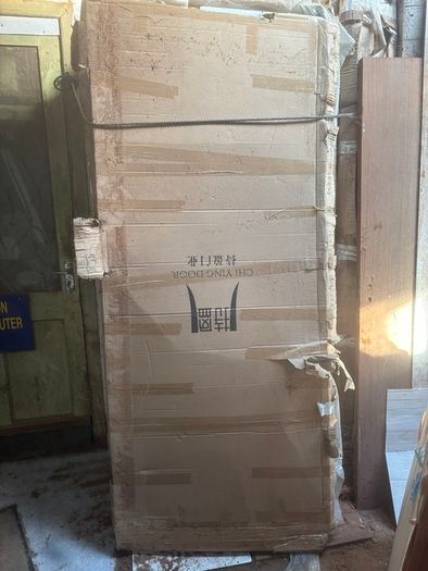 Interior solid core wood doors for sale - 8 total, in packaging, 75 euro each