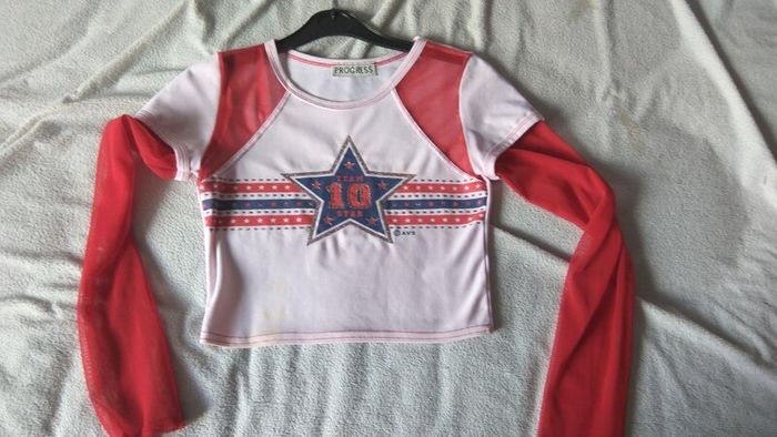 Crop top size fits xs s with mesh sleeves