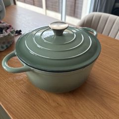 casserole dish