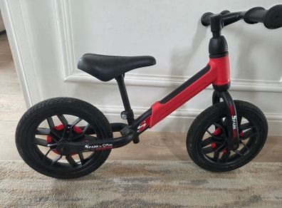 Kids balance bike