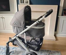 Uppababy Vista V2 Bundle