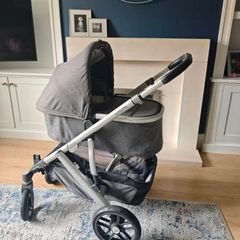 Uppababy Vista V2 Bundle