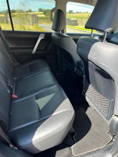 Business Class Land Cruiser
