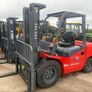 Diesel forklifts 2.5,3,3.5,5 ton available Image 8