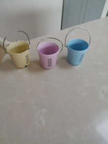 3 enamel egg cups