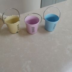 3 enamel egg cups