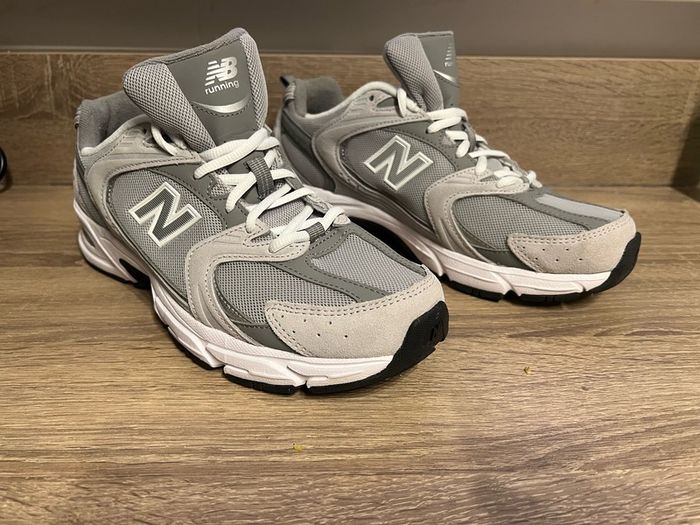 Brand New-new Balance 530 Trainers-