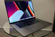 Apple MacBook Pro 16-inch 2020 Intel i7 16GB 500SSD A2141 Touch Bar MS OFFICE