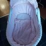 Baby girl moses basket Image 3