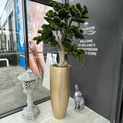 Large artificial plants