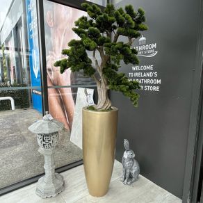 Large artificial plants