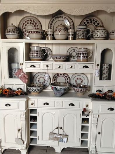 solid kitchen dresser delivery arranged