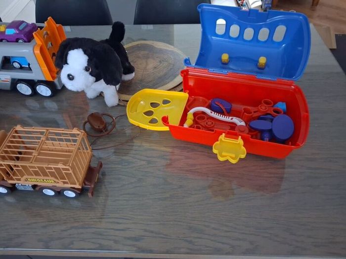 toys