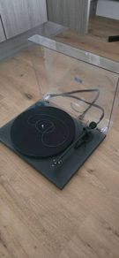 Pro-Ject Essentials II Turntable