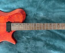 Kiesel Zeus 2024 headless electric guitar