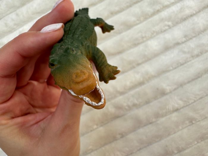 Vintage 1997 Lanard Alligator Crocodile Action approx. 6" Used Please see pictures