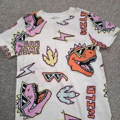 boy's t-shirt .age 4/5