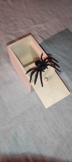 Joke Prank Funny Gadgets Spider Box, Money Maker, The Little Hand and Tear-Free Toilet Paper