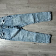 Tapered Jeans