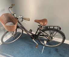 Ladies Dutch Style City Bike Classic and Reliable