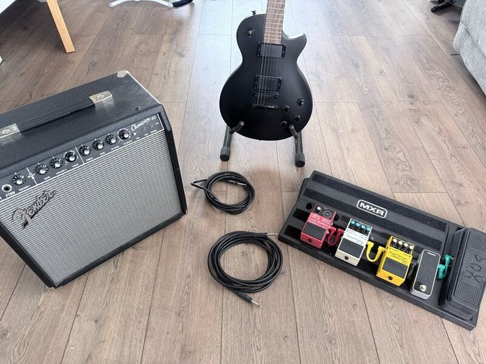 Electric guitar