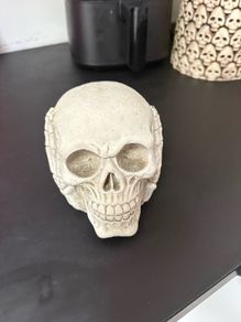skull decor