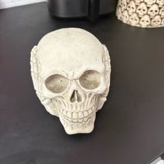 skull decor