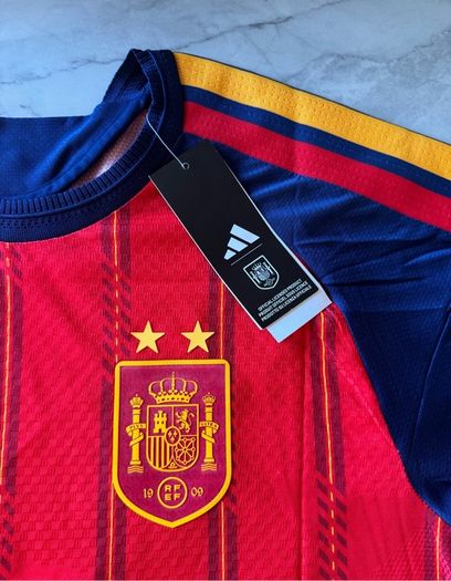 Spain Home jersey WC 26 (2 star version) WilliamsJr#17