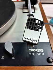 Vintage Thorens TD 160 Turntable