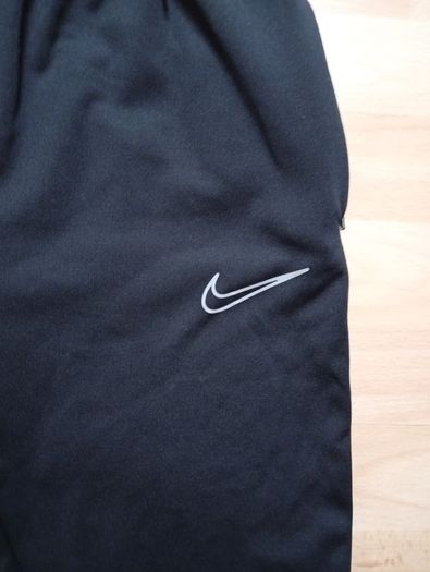 Nike Thermal-Fit Tracksuit (( Immaculate Age 12-13yrs)) Black