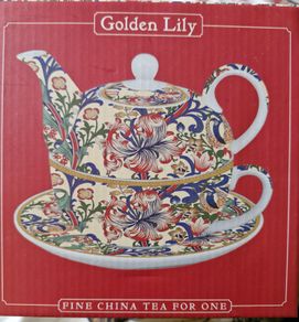 Golden Lily fine China tea for one from Leonardo Collection