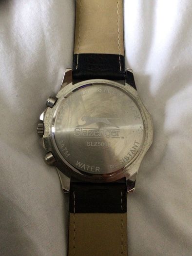 men watch
